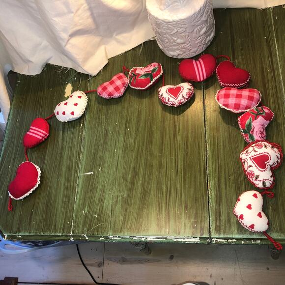Threshold NWOB Mixed Pattern Heart Garland Valentine's Day 72" - Picture 1 of 6